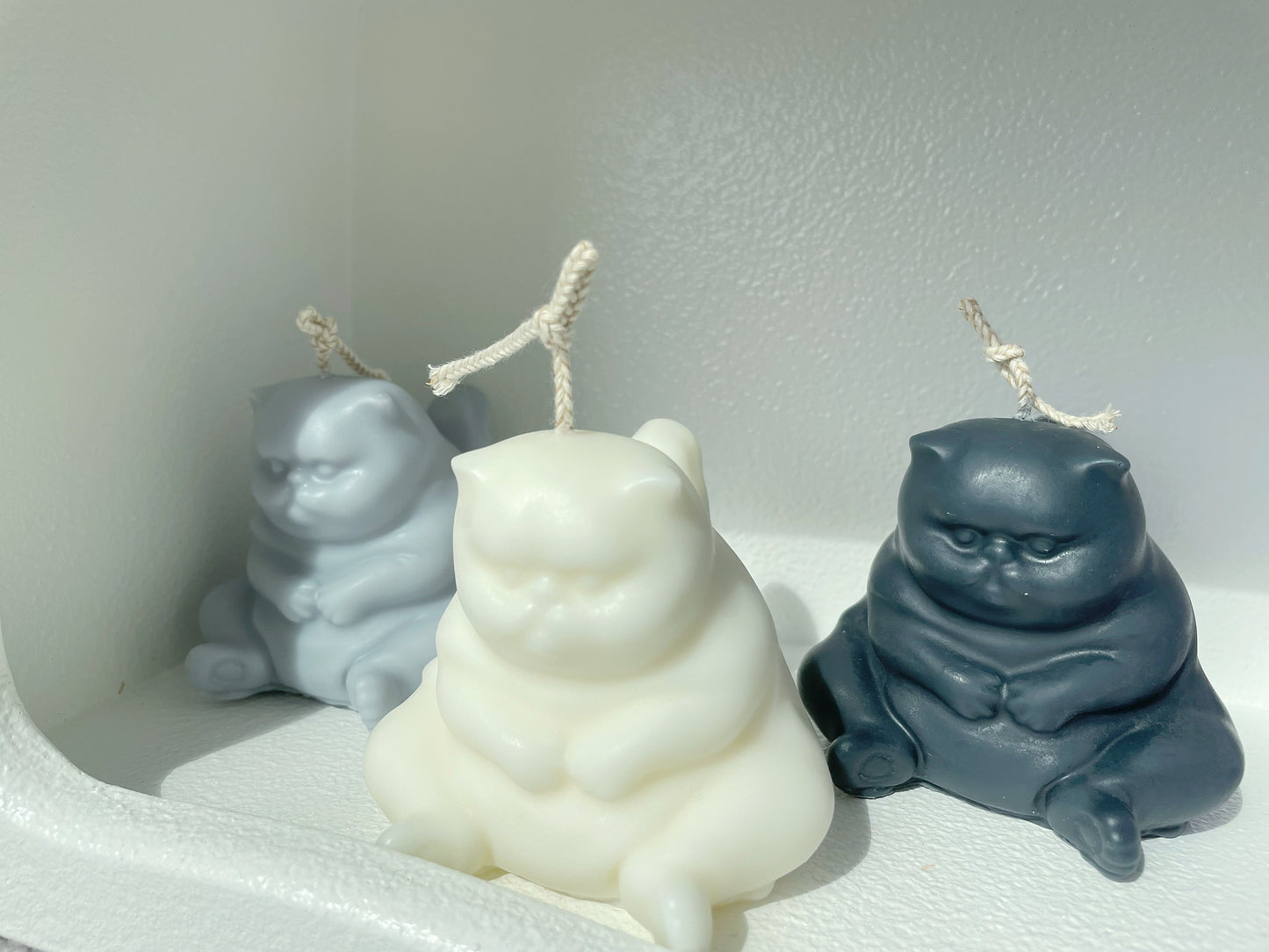 Grumpy Chubby Cat Candle