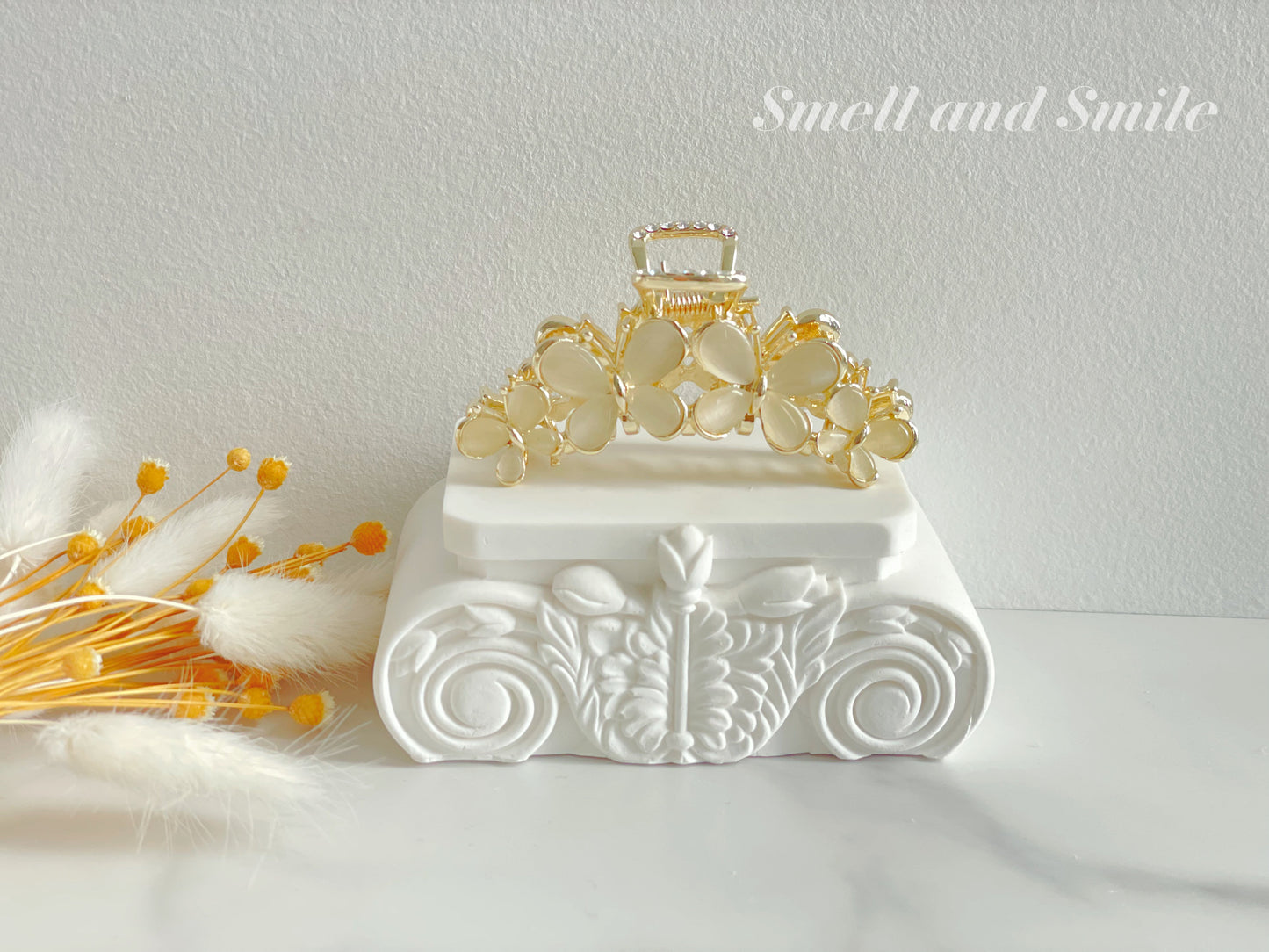 Roman Column Aroma Display