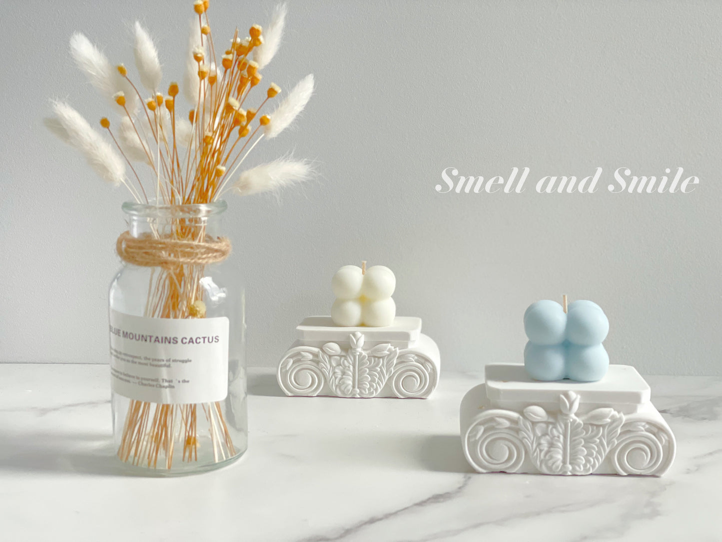 Roman Column Aroma Display