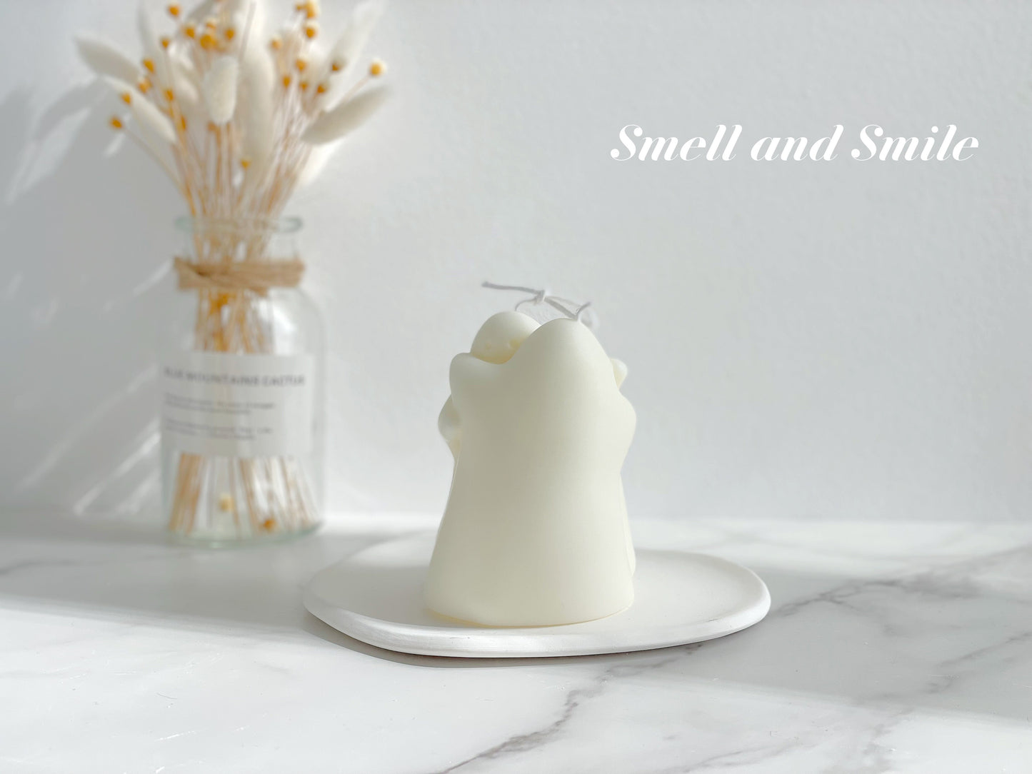 Hugging Candle