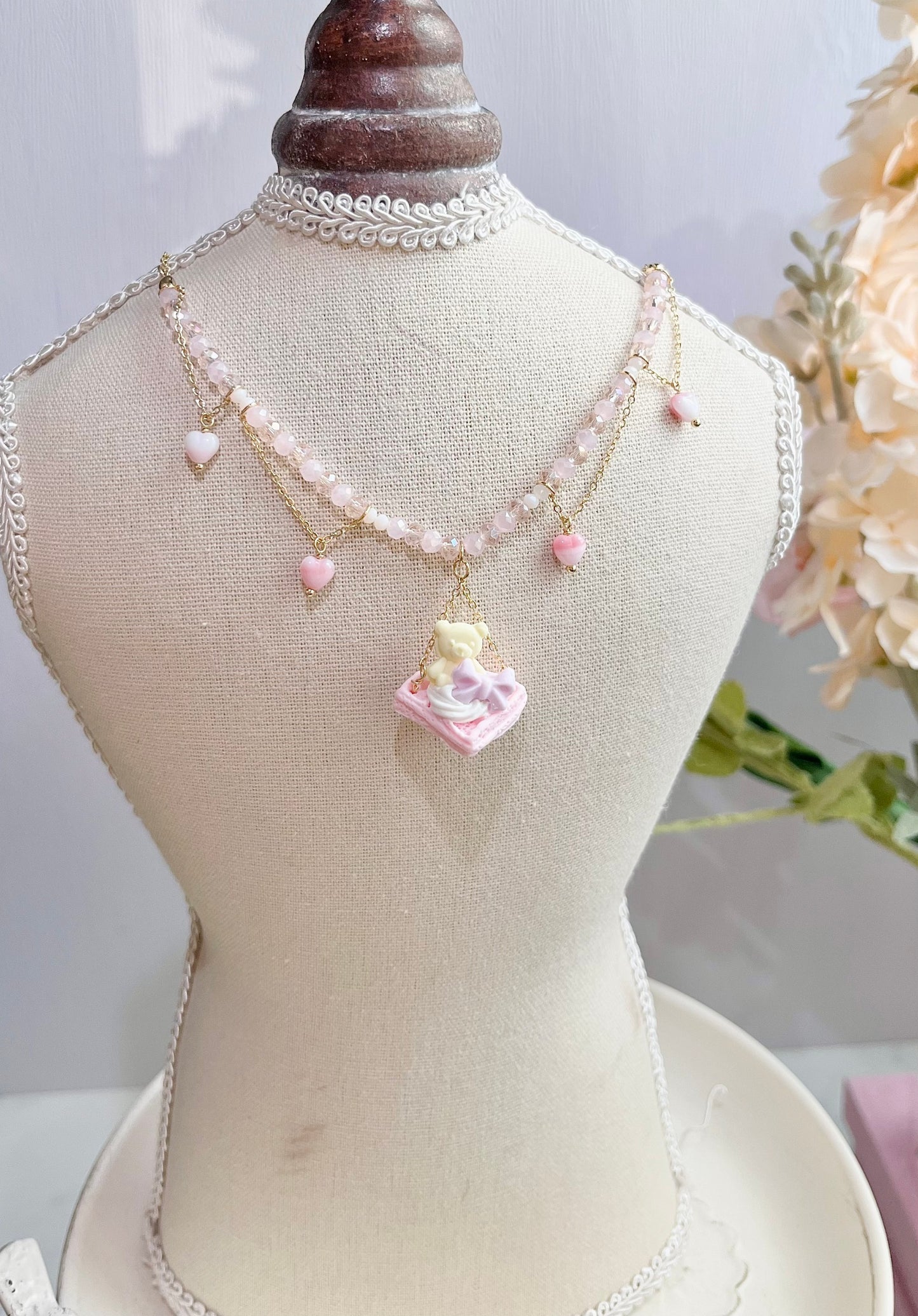 Teddy Swing Waffle Beaded Chain Necklace