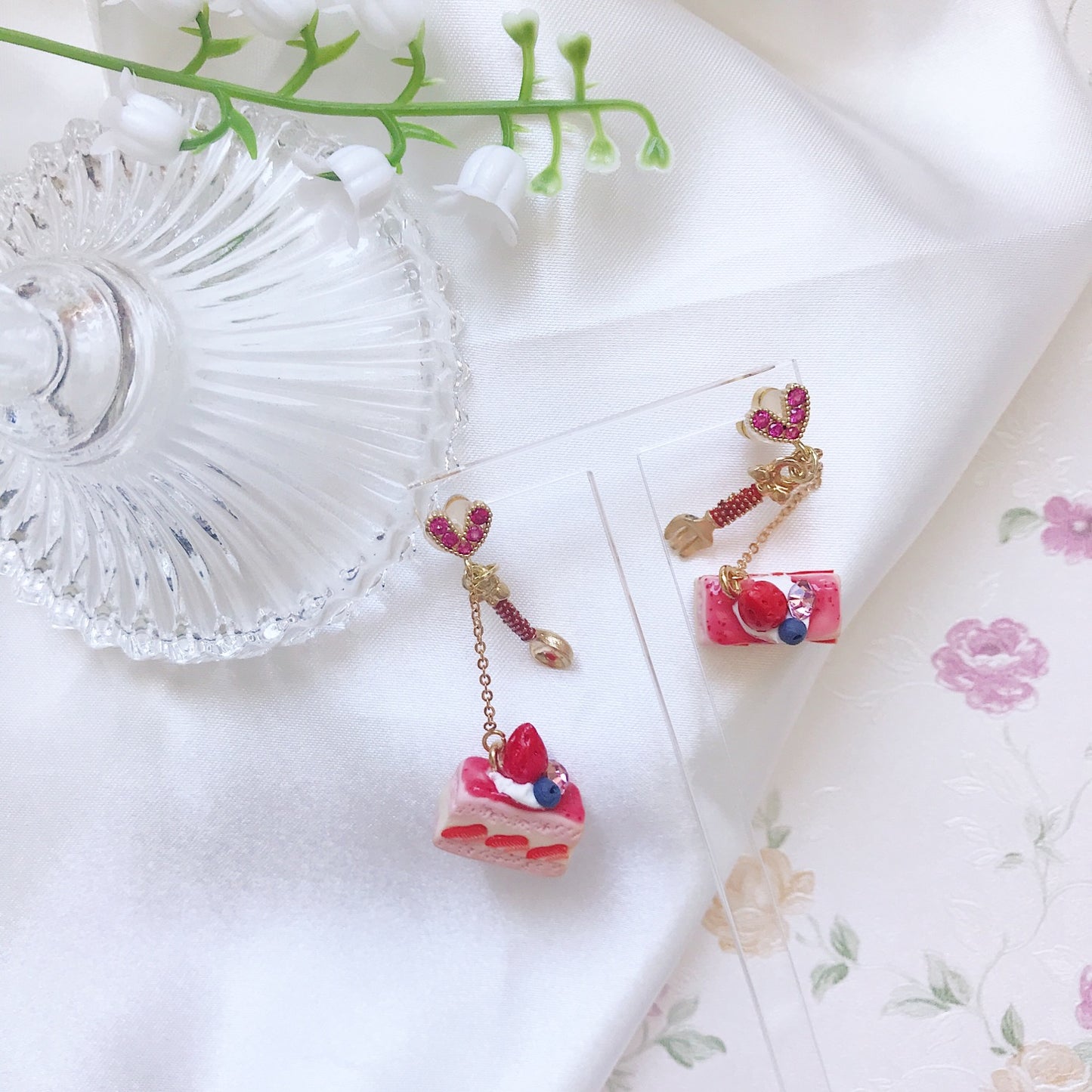 Strawberry Cake w Spoon & Fork