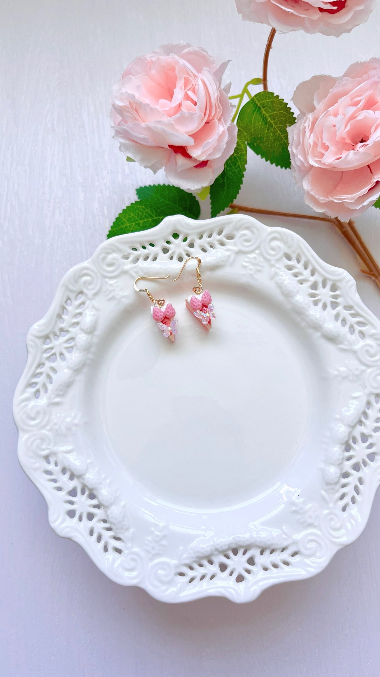 Butterfly Strawberry Cake