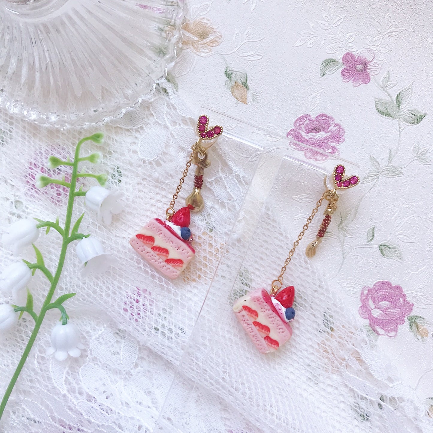 Strawberry Cake w Spoon & Fork