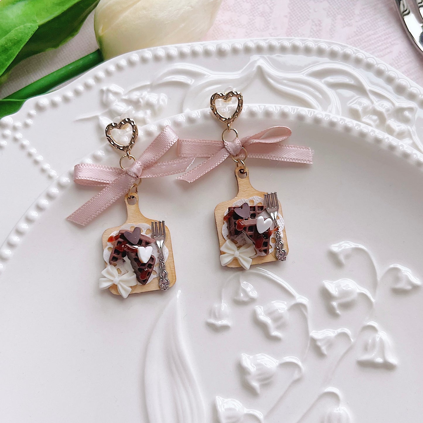 Chocolate waffle plates | Cozy Winter Cafe Collection