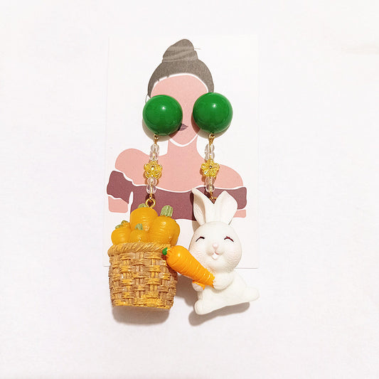 Bunny Munch Earring