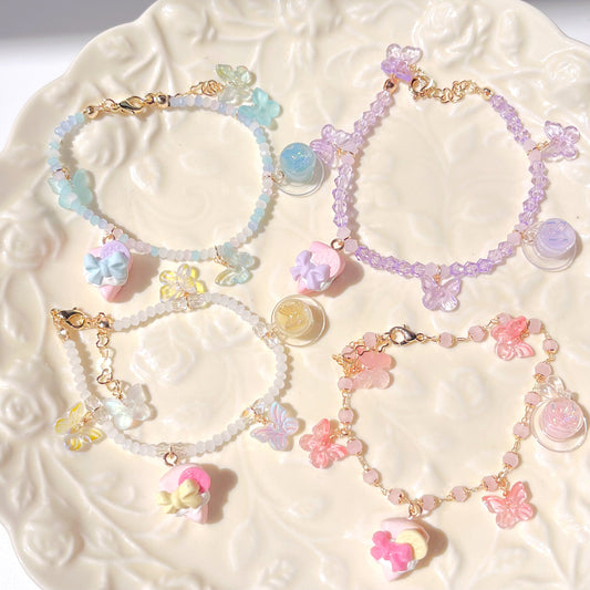 Butterfly’s cake glass beaded bracelet