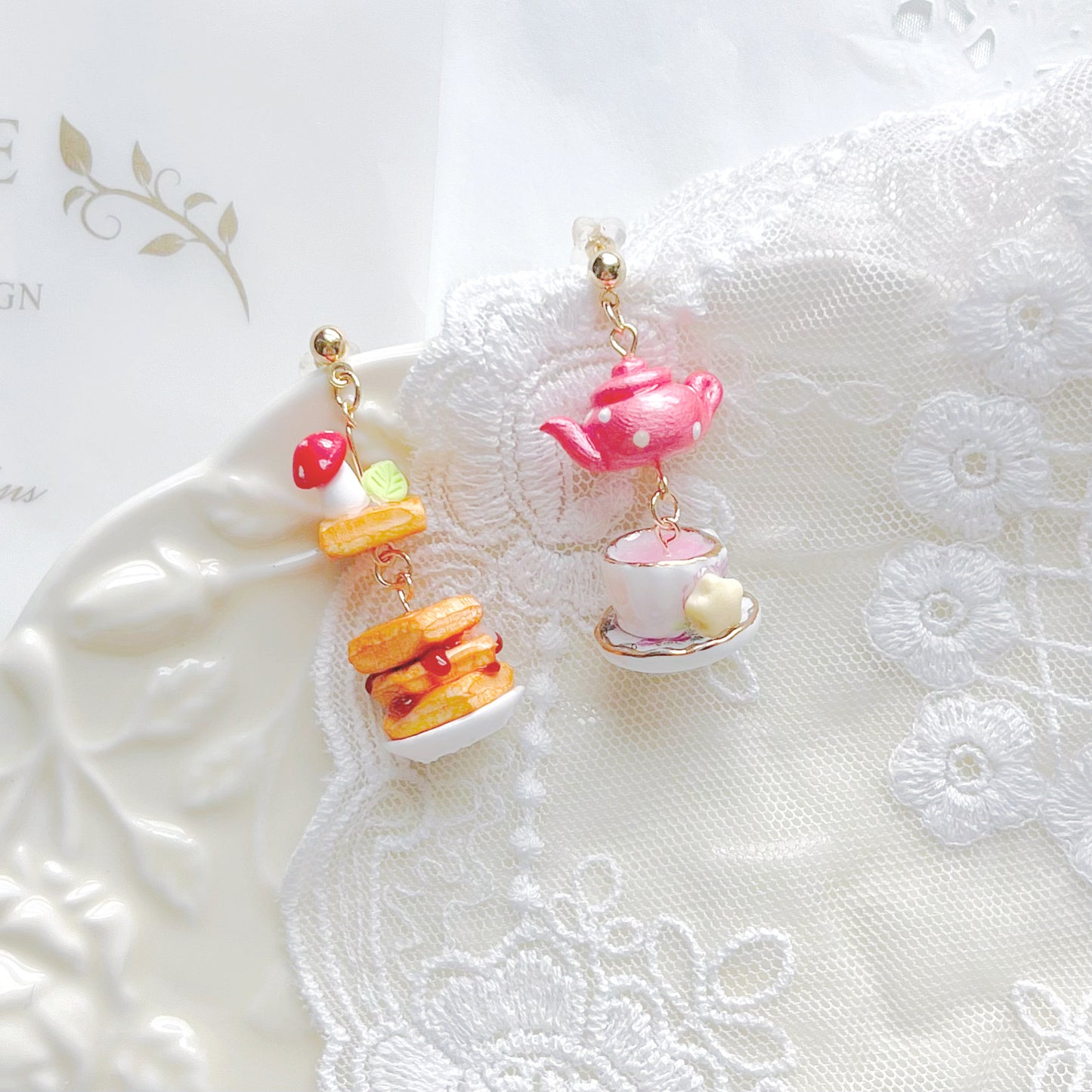 Waffles & Tea|Alice Tea Party